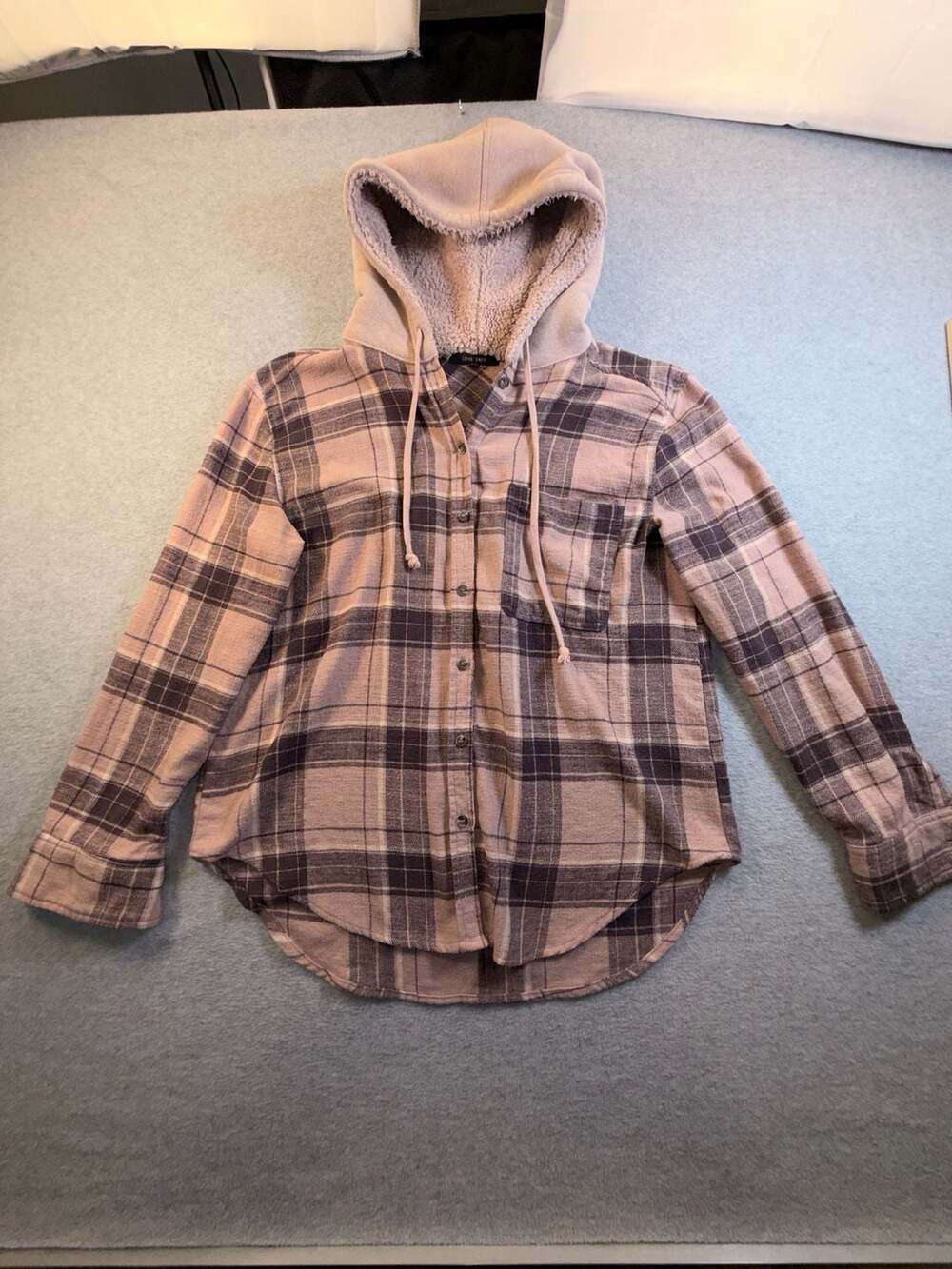 Love Tree Hooded Flannel Shirt Size S Pink Plaid Sherpa Lined Shacket